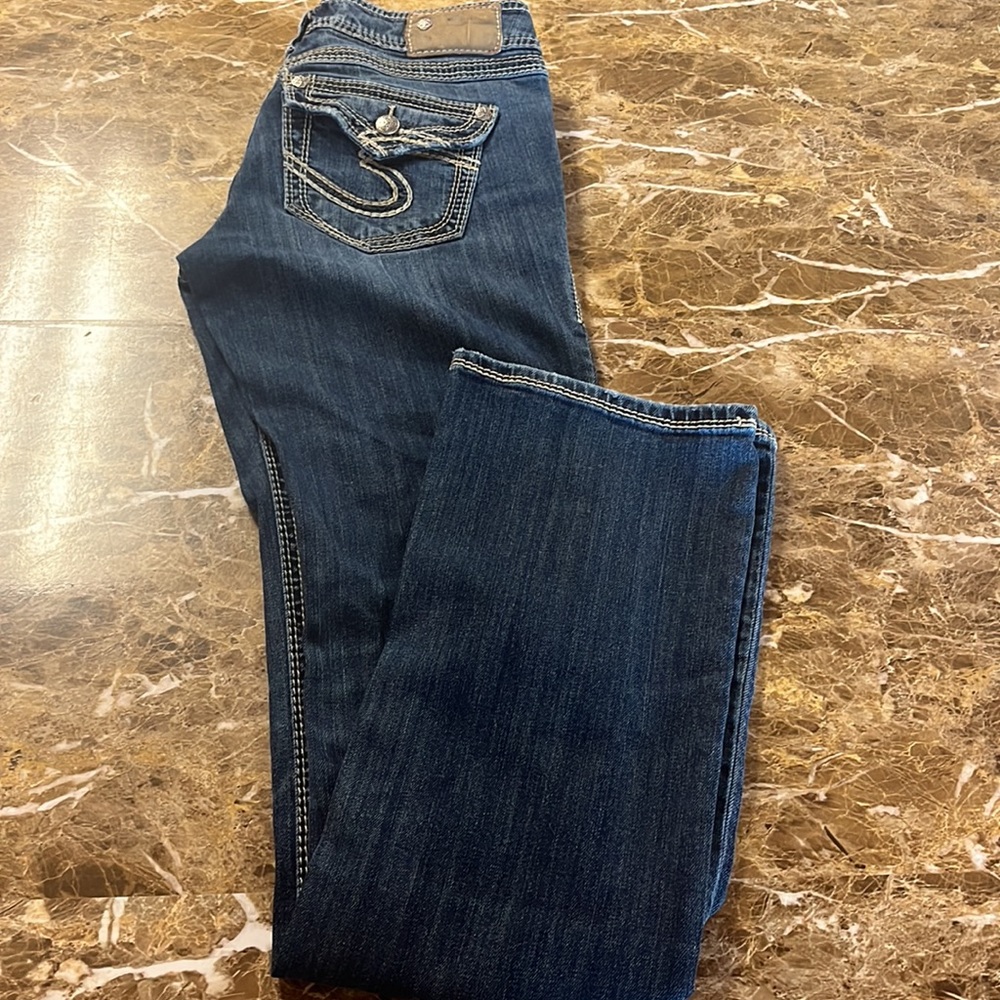 Silver Jeans - Picture 4 of 6